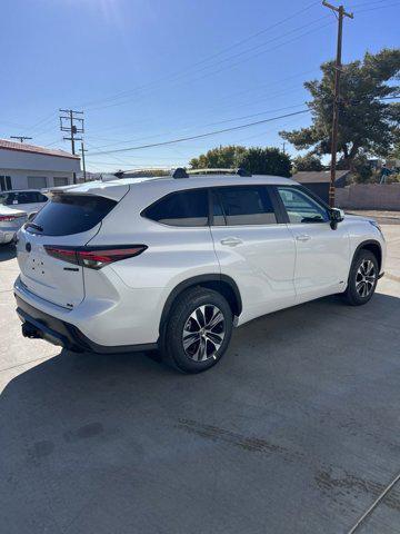 new 2024 Toyota Highlander Hybrid car, priced at $50,196