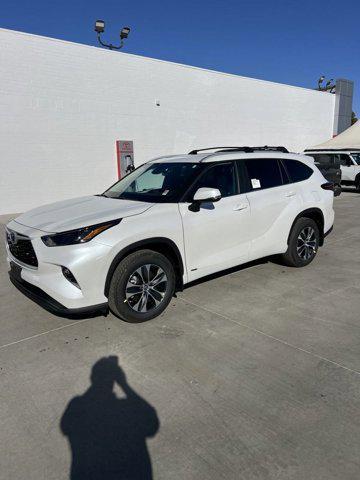 new 2024 Toyota Highlander Hybrid car, priced at $50,196