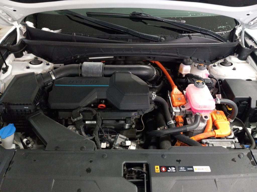 used 2022 Hyundai TUCSON Hybrid car, priced at $22,000