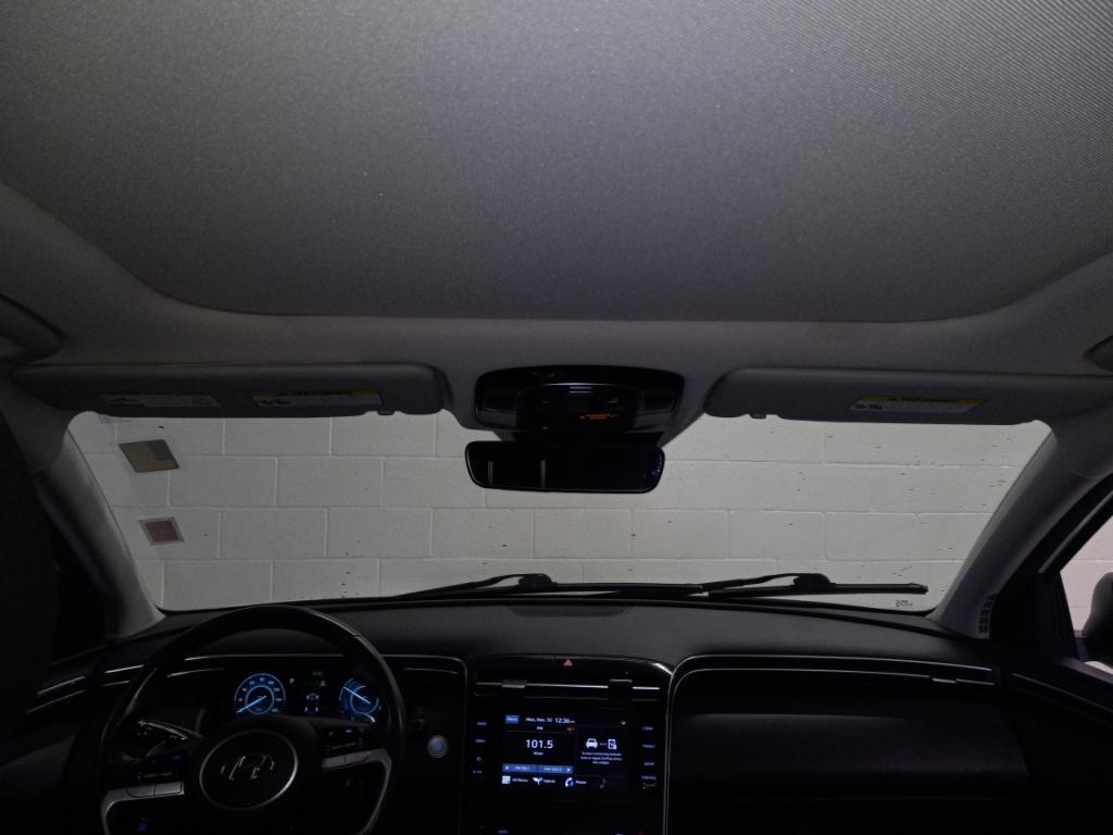 used 2022 Hyundai TUCSON Hybrid car, priced at $22,000