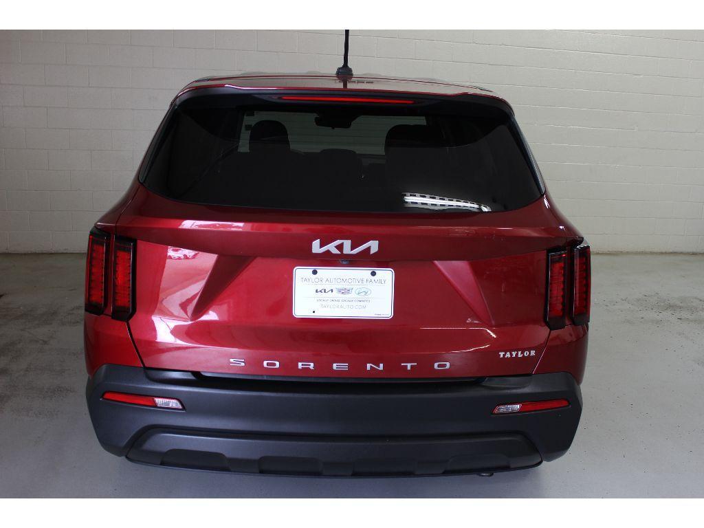 used 2022 Kia Sorento car, priced at $22,000