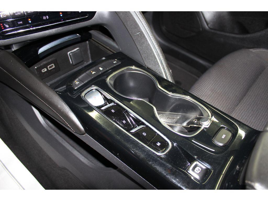 used 2023 Buick Envision car, priced at $20,376