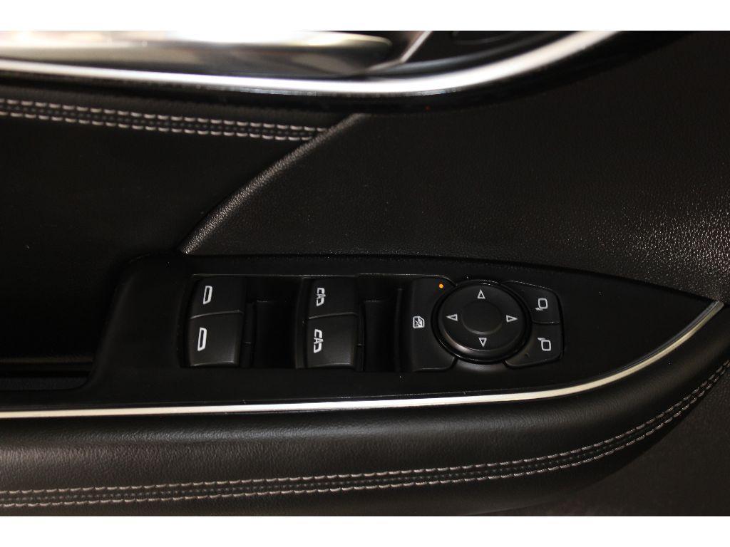 used 2023 Buick Envision car, priced at $22,000