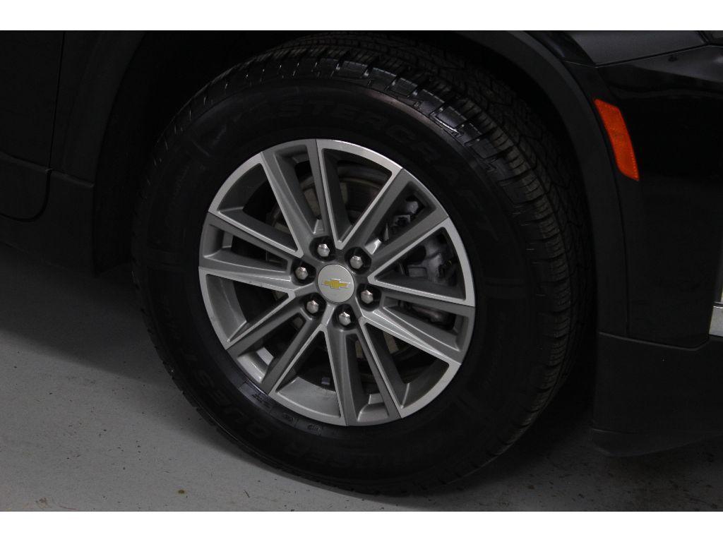 used 2023 Chevrolet Traverse car, priced at $27,500