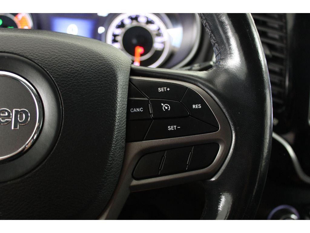 used 2020 Jeep Cherokee car, priced at $18,921