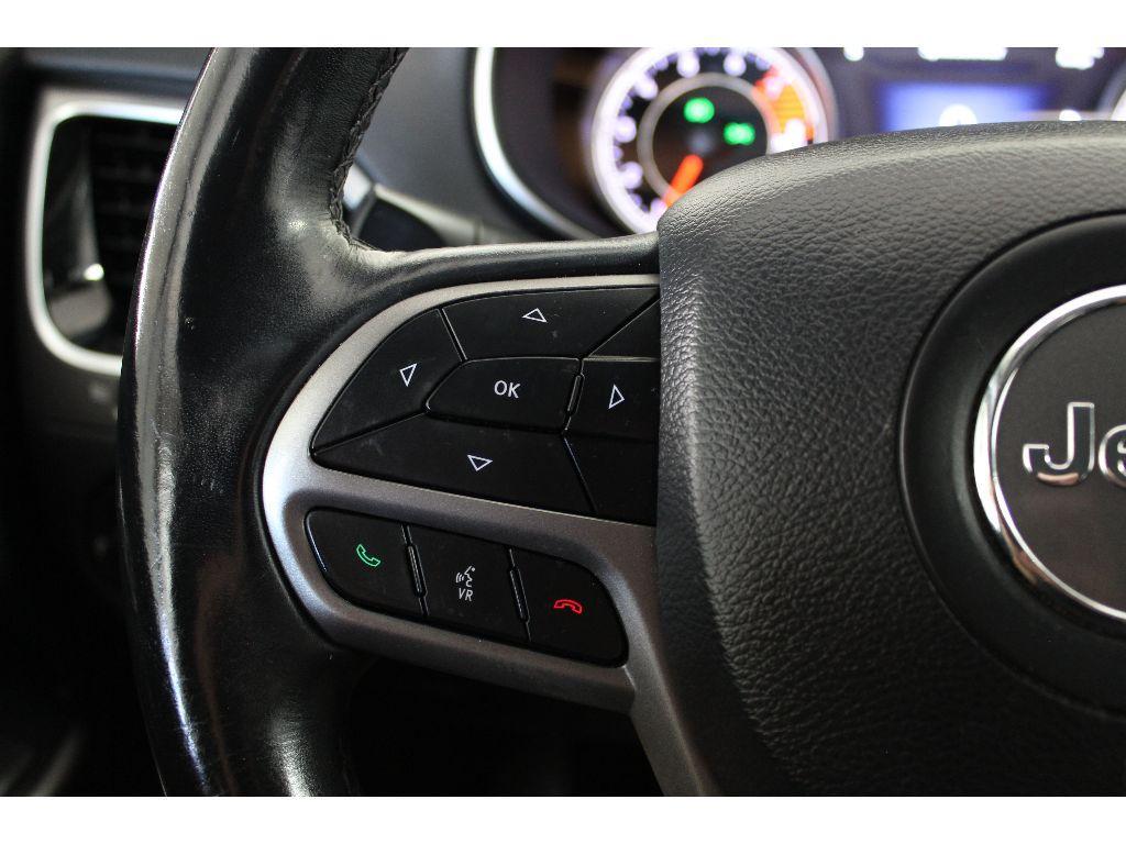 used 2020 Jeep Cherokee car, priced at $18,921