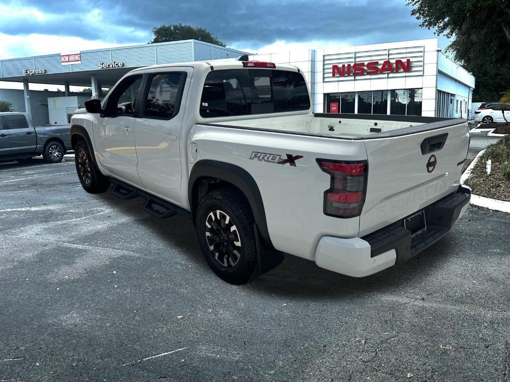 new 2024 Nissan Frontier car