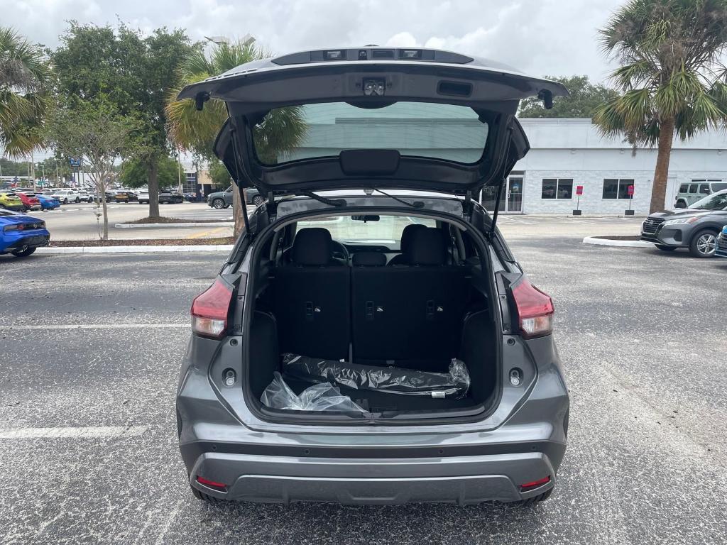 new 2025 Nissan Kicks Play car, priced at $22,661