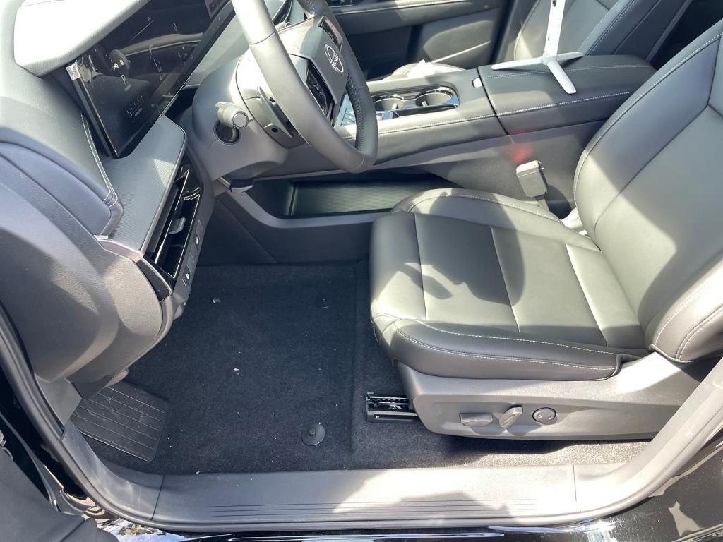 new 2025 Nissan Murano car, priced at $40,617