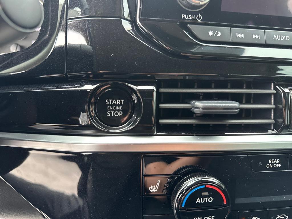 new 2025 Nissan Pathfinder car, priced at $38,669