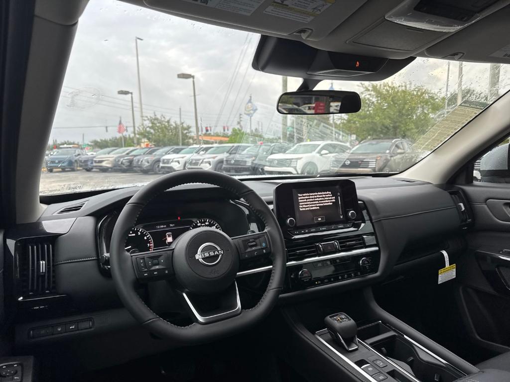 new 2025 Nissan Pathfinder car, priced at $38,669