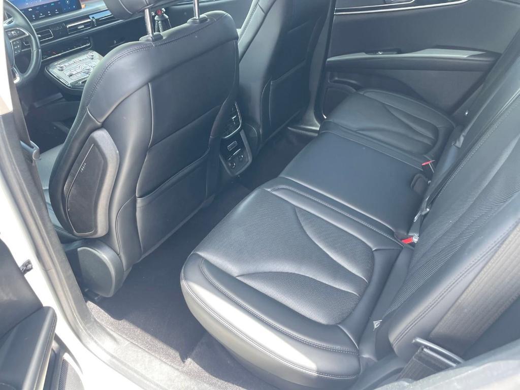 used 2022 Lincoln Nautilus car, priced at $32,135