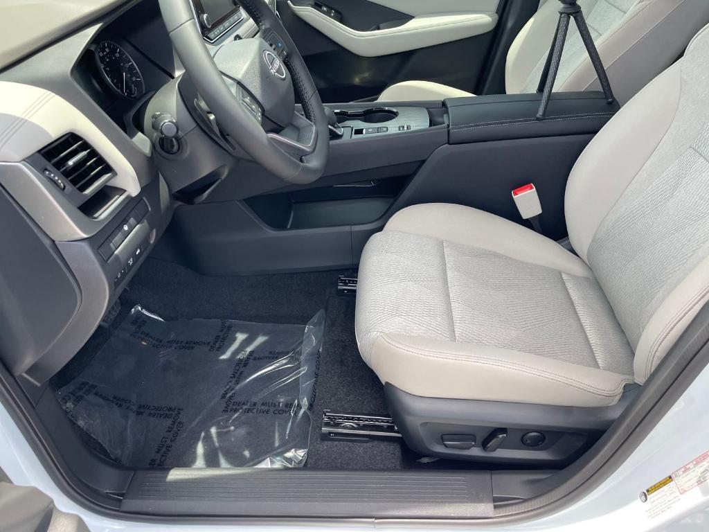 new 2025 Nissan Rogue car, priced at $31,089