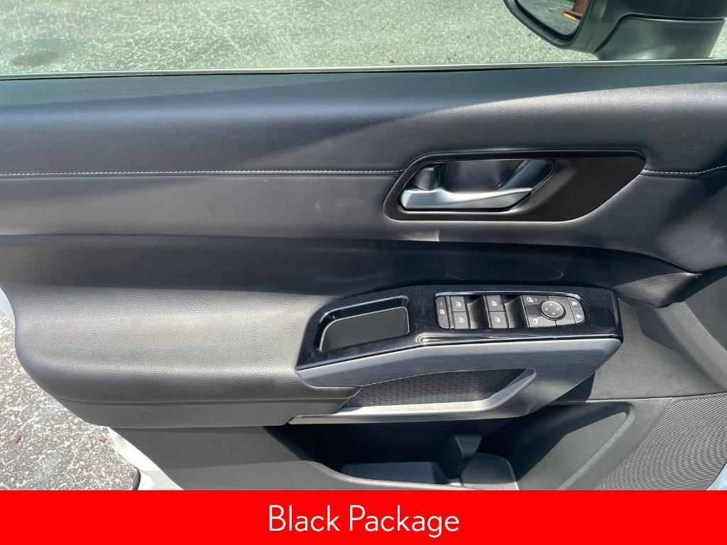 used 2024 Nissan Pathfinder car, priced at $38,999