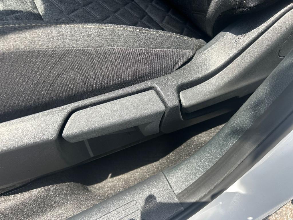 new 2025 Nissan Kicks car