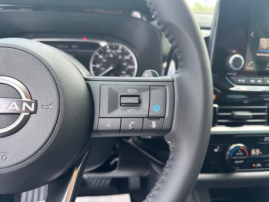 new 2025 Nissan Pathfinder car, priced at $39,075
