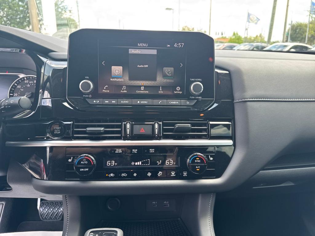 new 2025 Nissan Pathfinder car, priced at $39,075