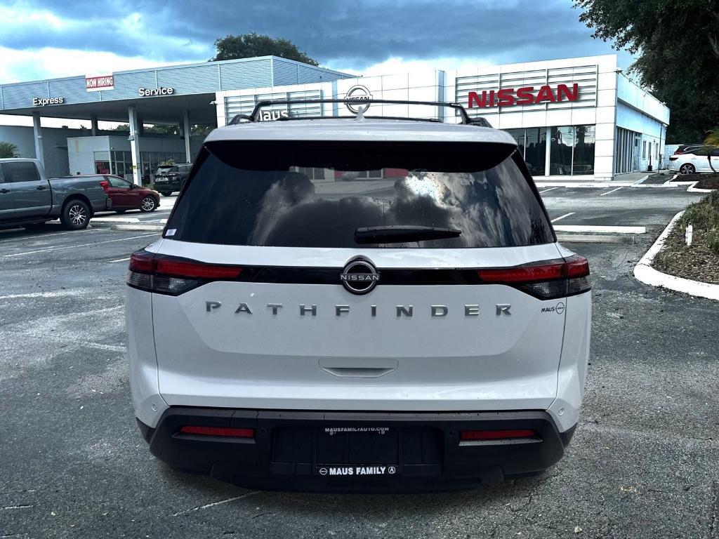 new 2025 Nissan Pathfinder car, priced at $39,075