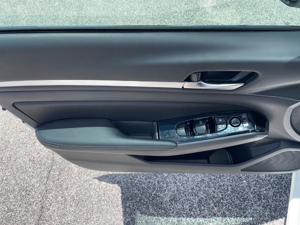 new 2025 Nissan Altima car, priced at $34,368
