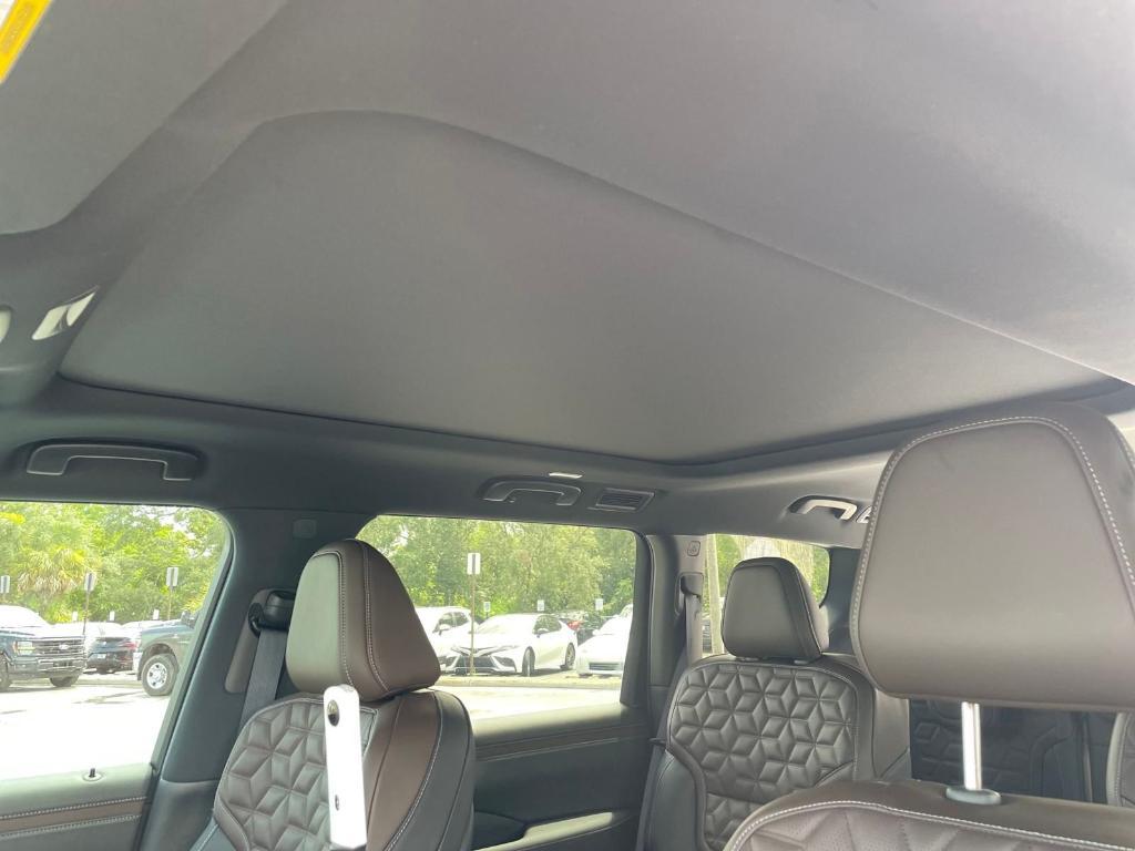 new 2025 Nissan Armada car, priced at $74,870