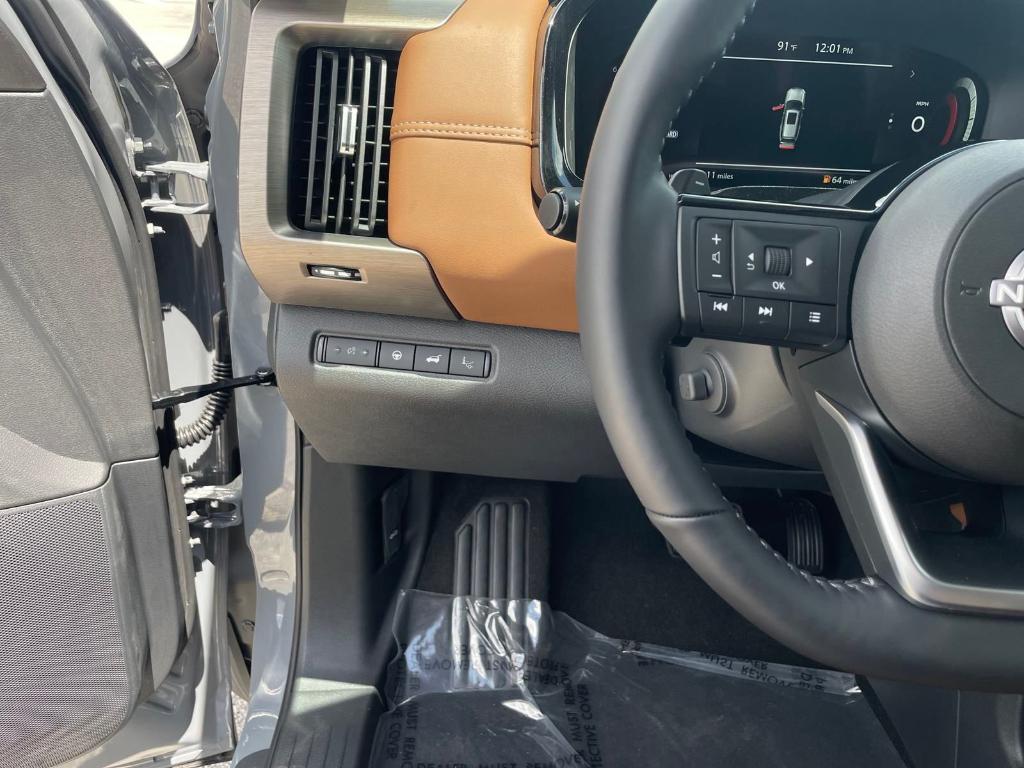 new 2025 Nissan Pathfinder car, priced at $48,409