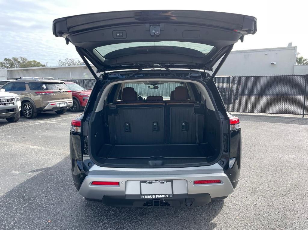 new 2025 Nissan Pathfinder car, priced at $48,567