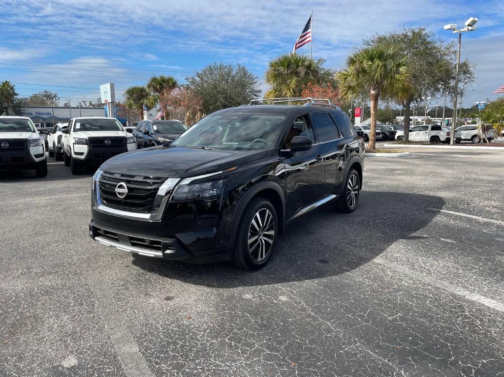 new 2025 Nissan Pathfinder car, priced at $48,567