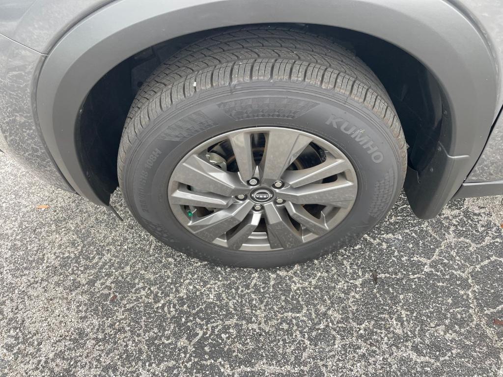 new 2025 Nissan Pathfinder car, priced at $42,181