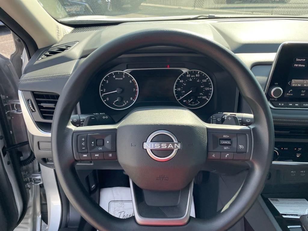 new 2025 Nissan Rogue car, priced at $29,301