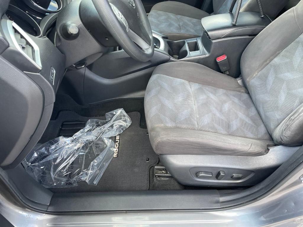 used 2016 Nissan Rogue car, priced at $10,999