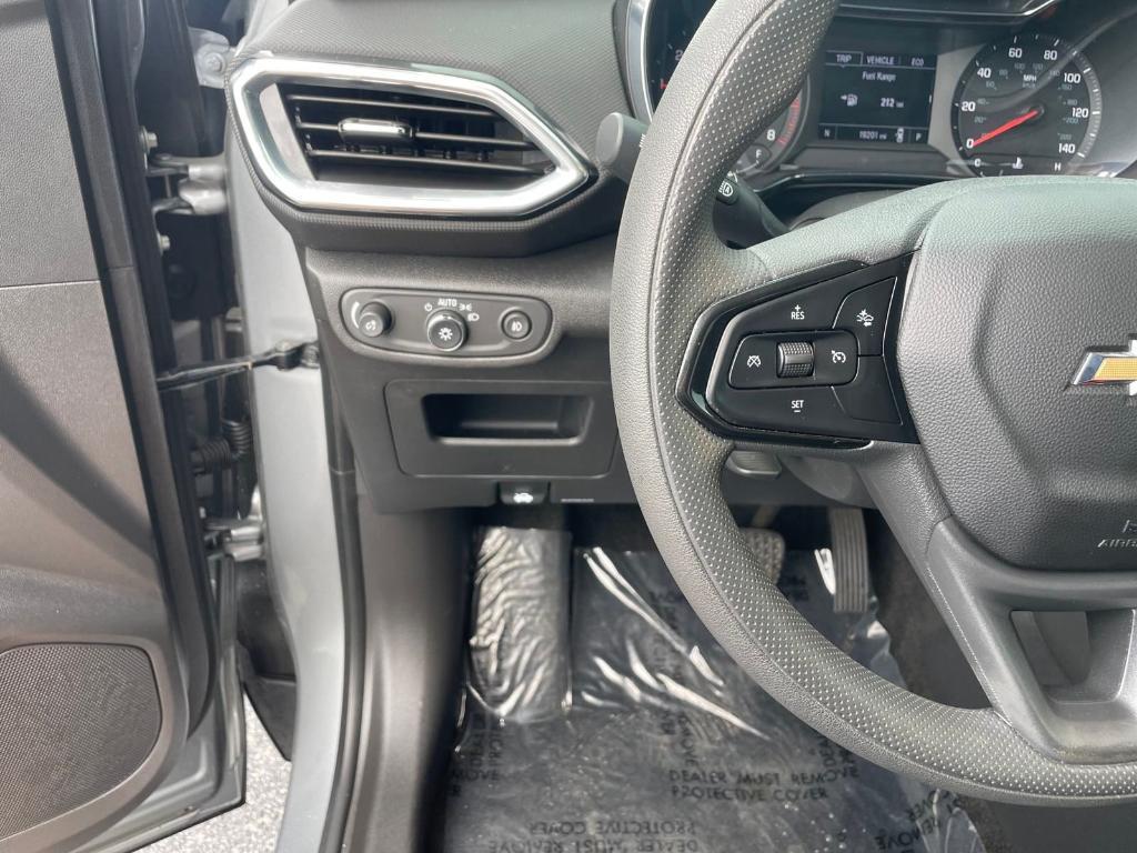 used 2023 Chevrolet TrailBlazer car, priced at $18,251