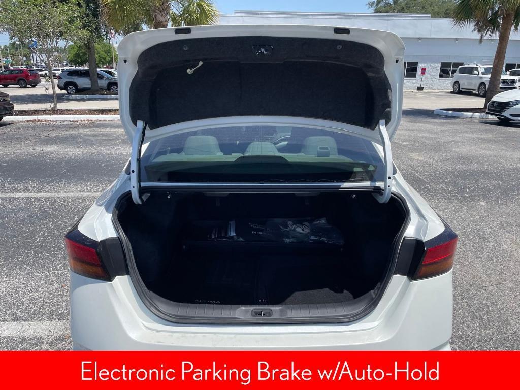 used 2024 Nissan Altima car, priced at $24,997