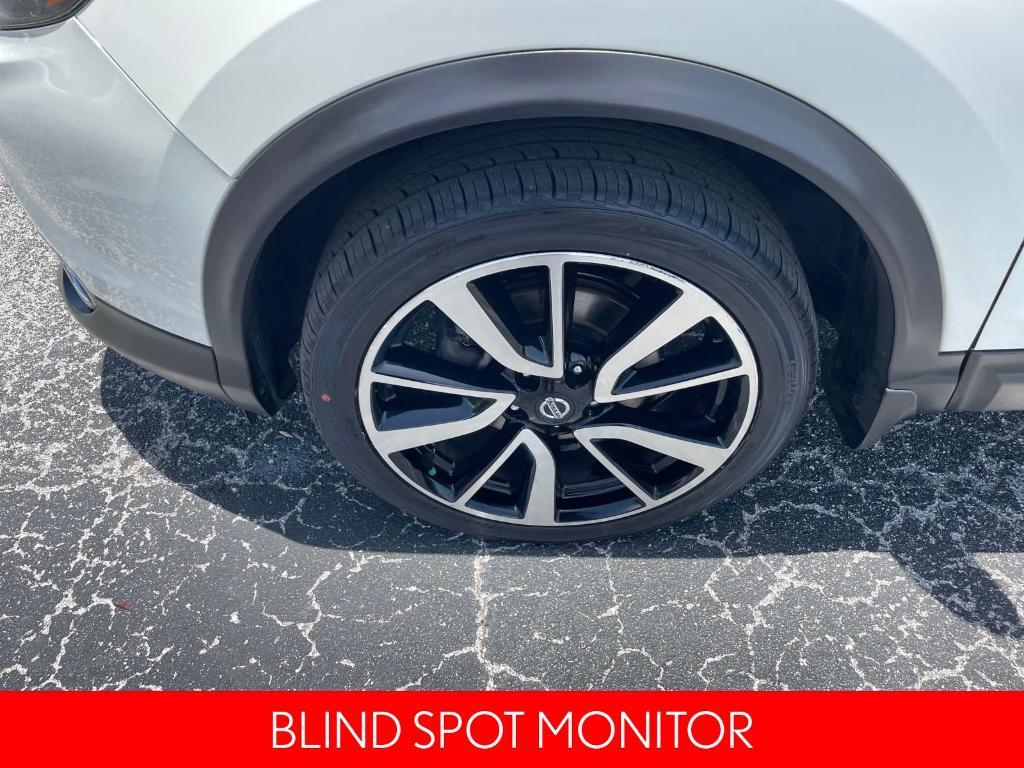 used 2019 Nissan Rogue Sport car, priced at $16,922