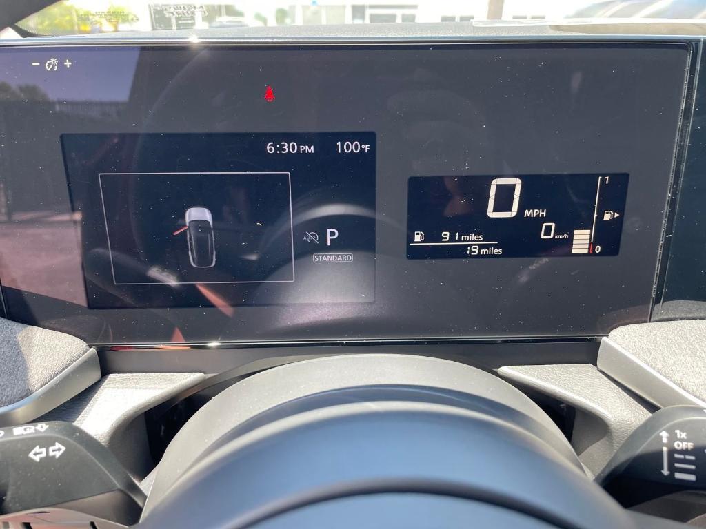 new 2025 Nissan Kicks car, priced at $25,511
