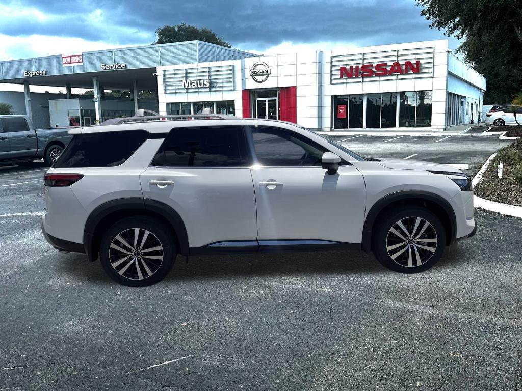 new 2025 Nissan Pathfinder car, priced at $48,619