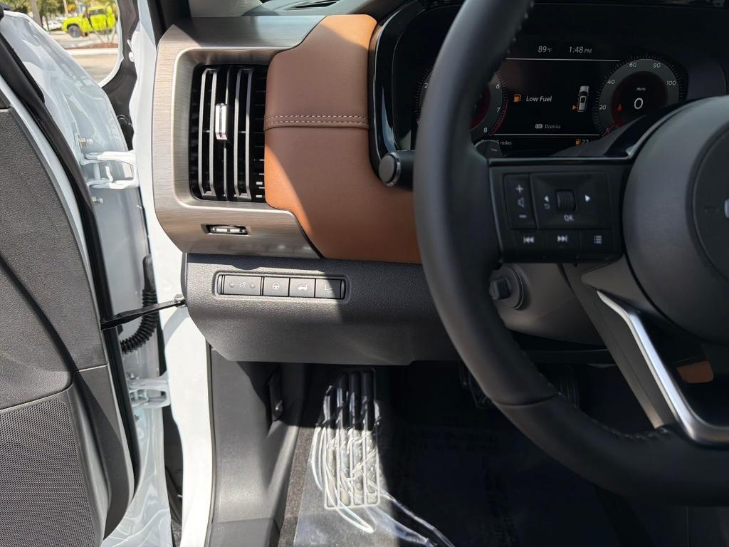 new 2025 Nissan Pathfinder car, priced at $49,672