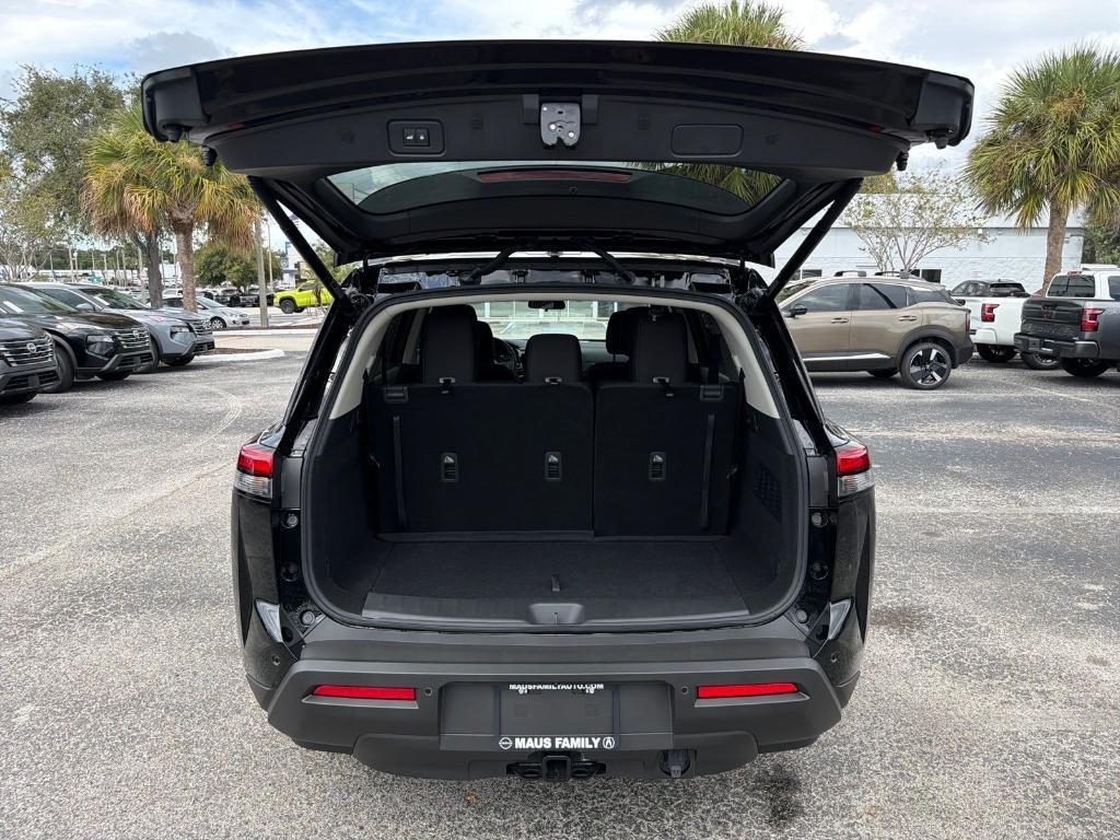 new 2025 Nissan Pathfinder car, priced at $41,486