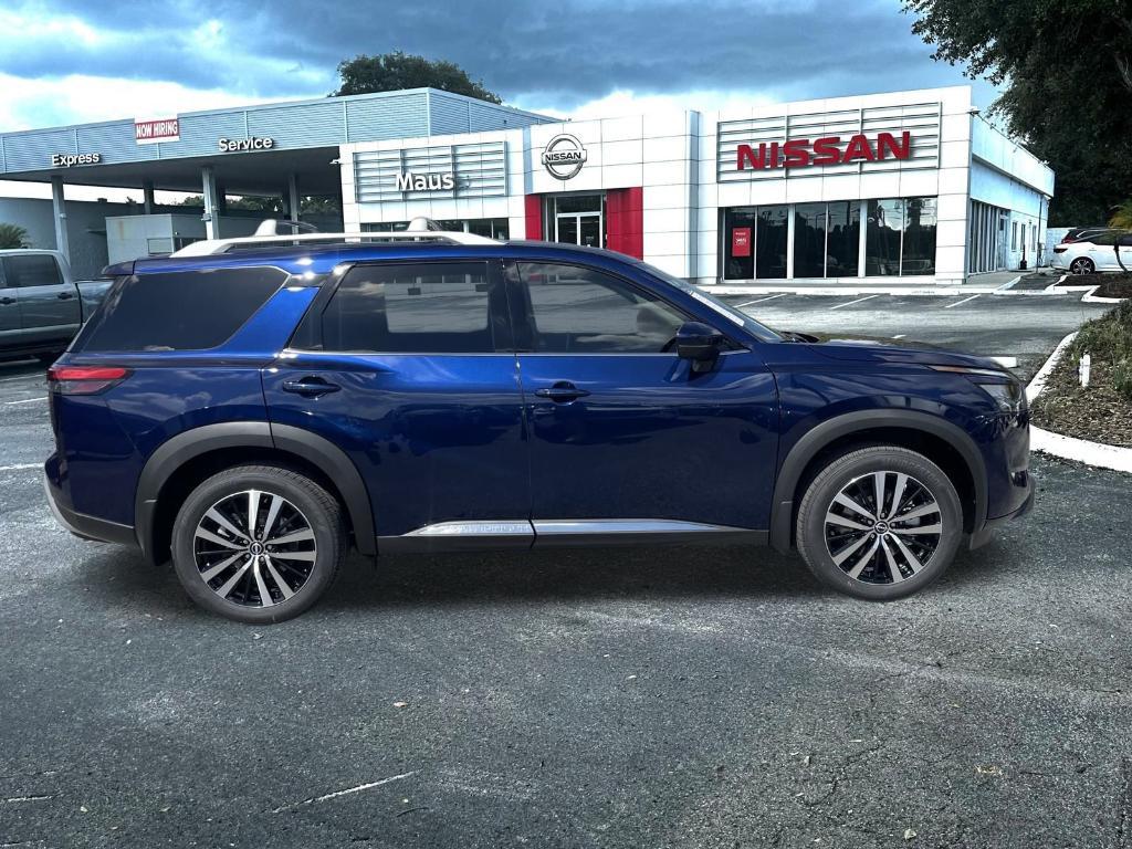 new 2025 Nissan Pathfinder car, priced at $49,484