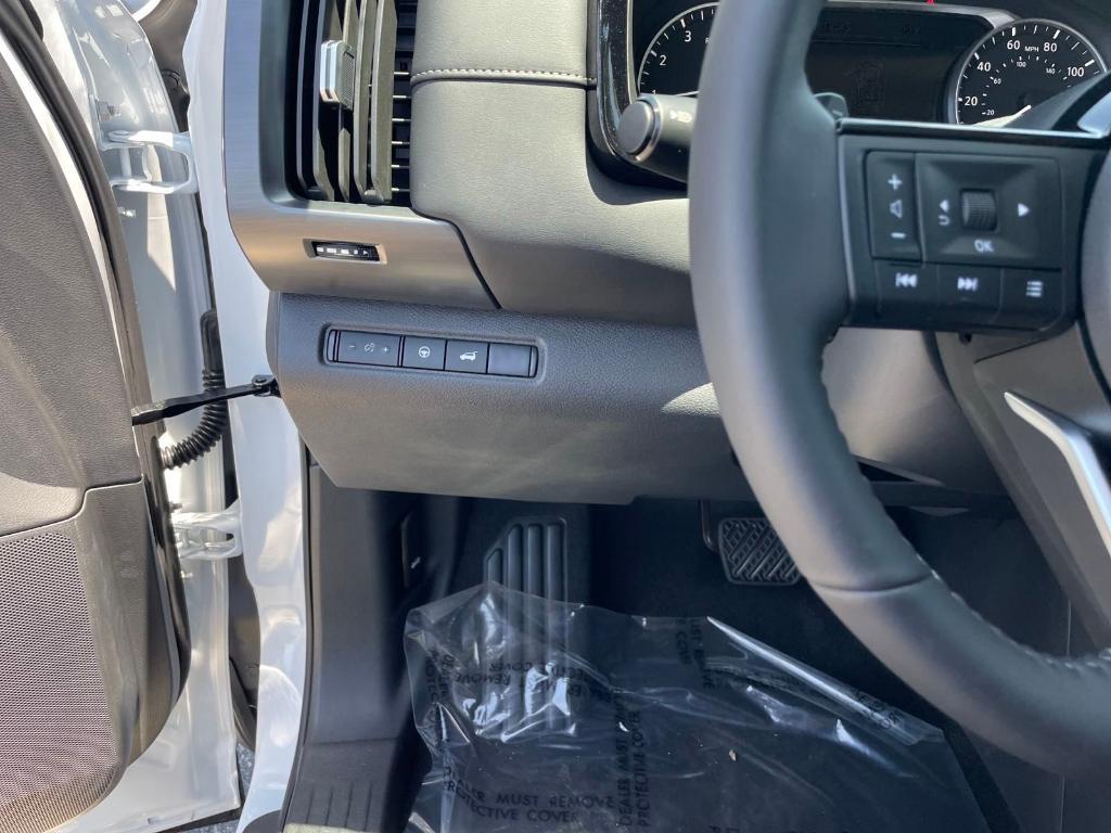 new 2025 Nissan Pathfinder car, priced at $41,432