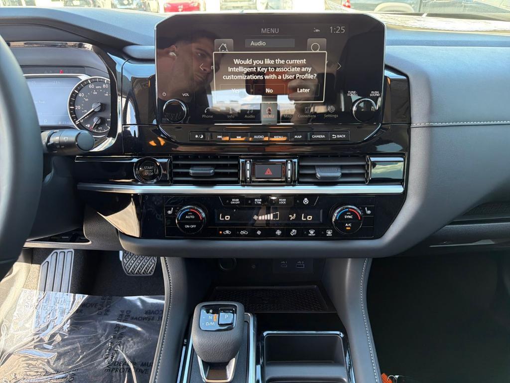 new 2025 Nissan Pathfinder car, priced at $41,596