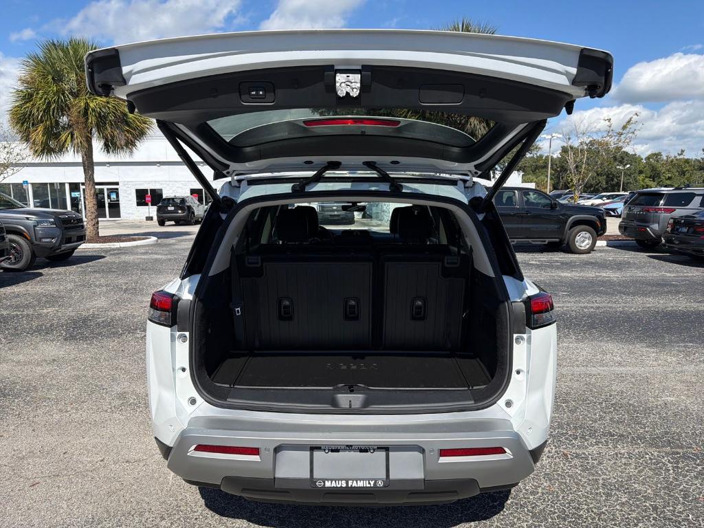 new 2025 Nissan Pathfinder car, priced at $41,596