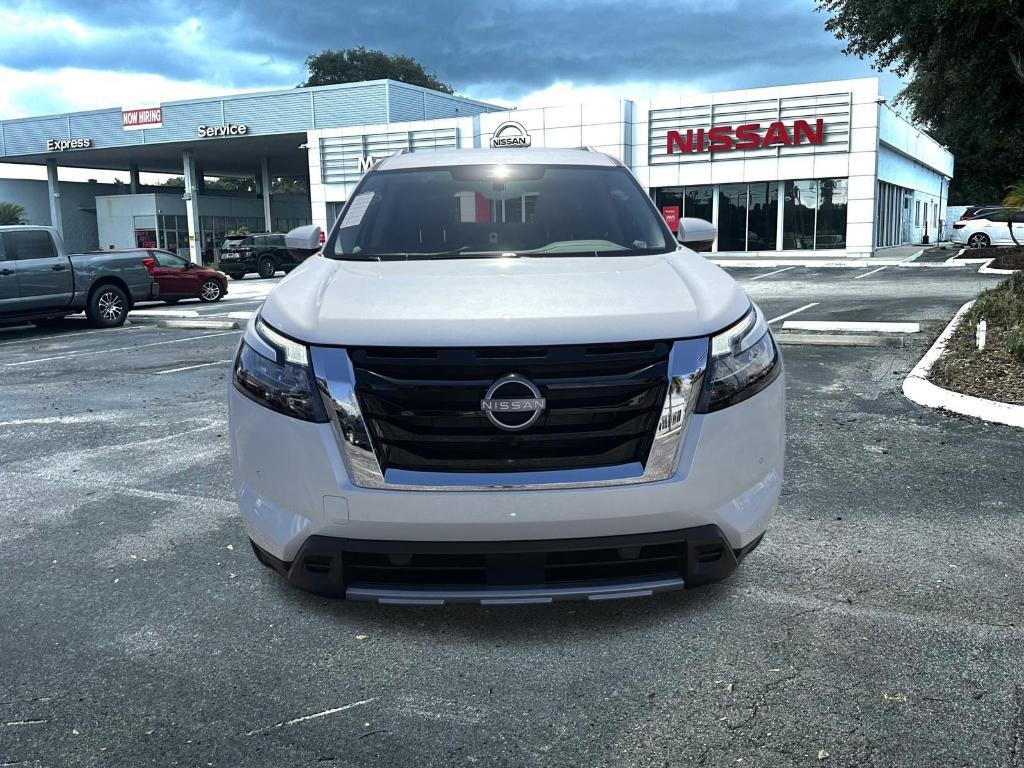 new 2025 Nissan Pathfinder car, priced at $41,596