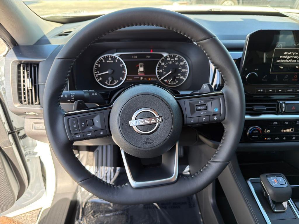 new 2025 Nissan Pathfinder car, priced at $41,596