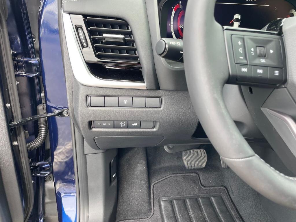 new 2025 Nissan Rogue car, priced at $40,629