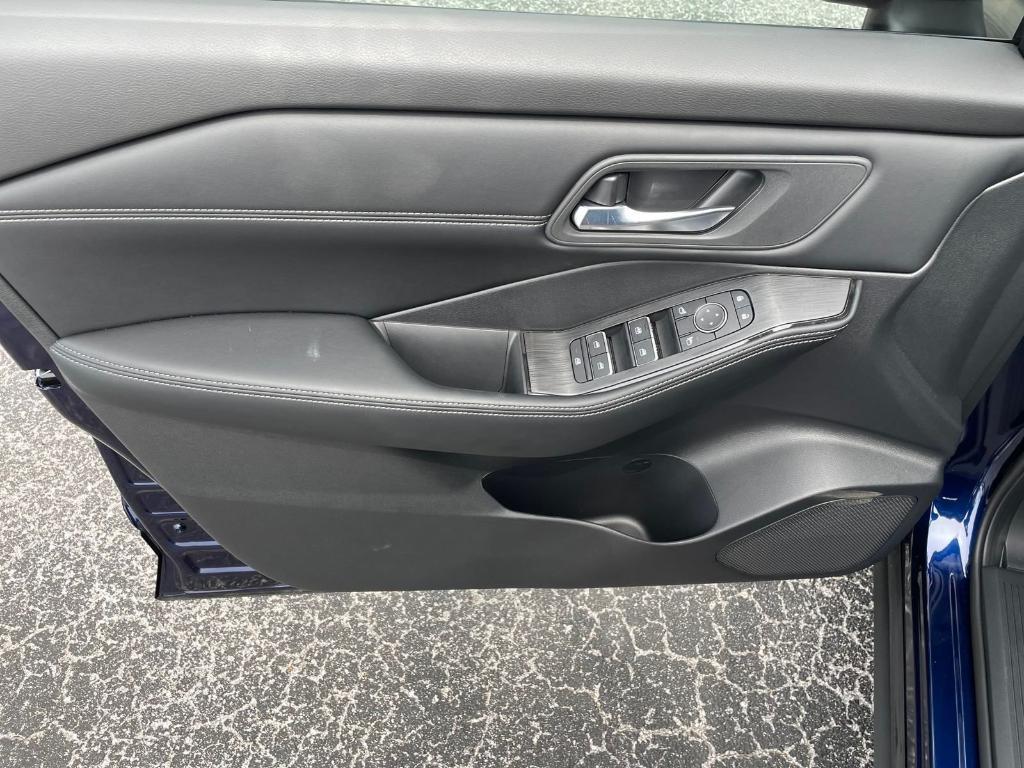 new 2025 Nissan Rogue car, priced at $40,629