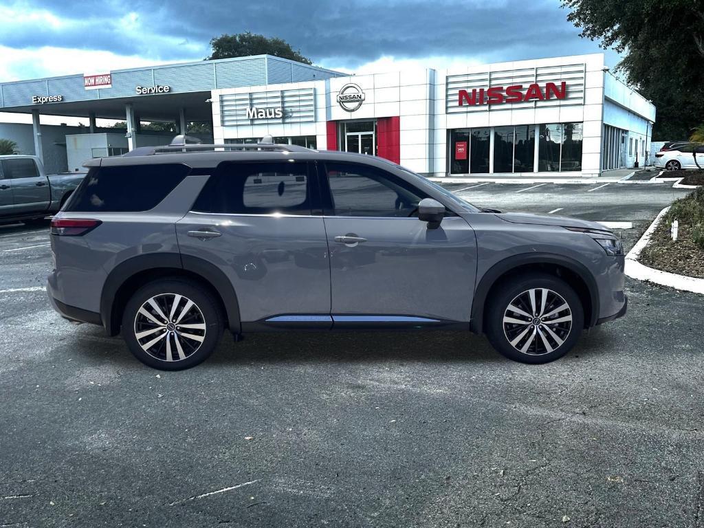 new 2025 Nissan Pathfinder car, priced at $48,619