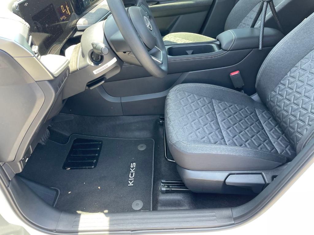 new 2025 Nissan Kicks car, priced at $26,923
