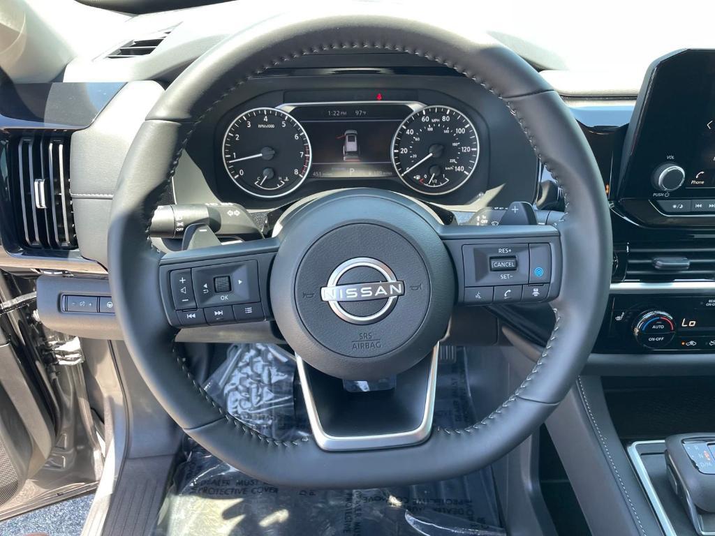 new 2025 Nissan Pathfinder car, priced at $38,405
