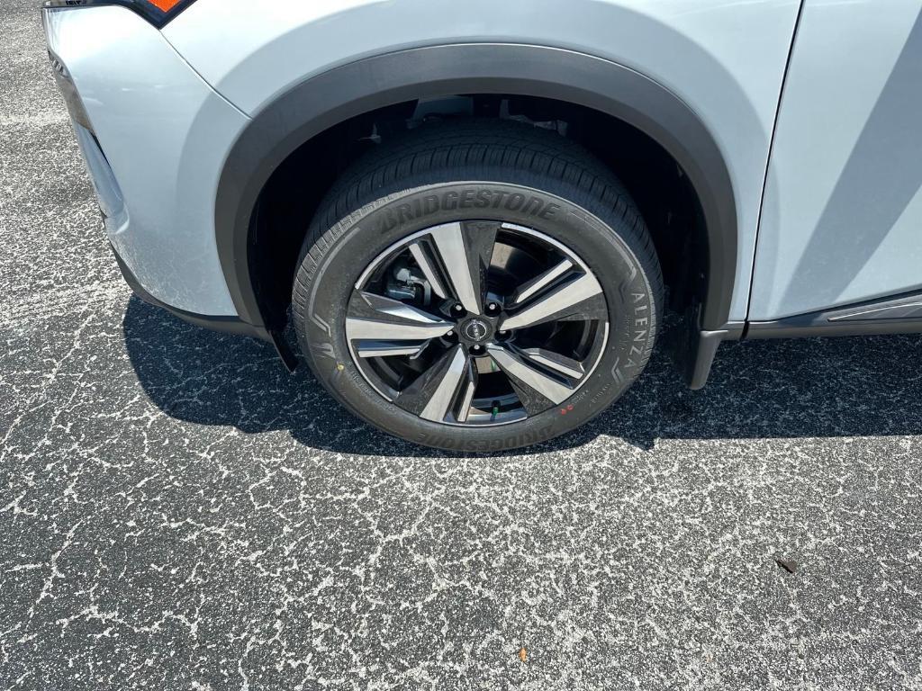 new 2025 Nissan Rogue car, priced at $42,052