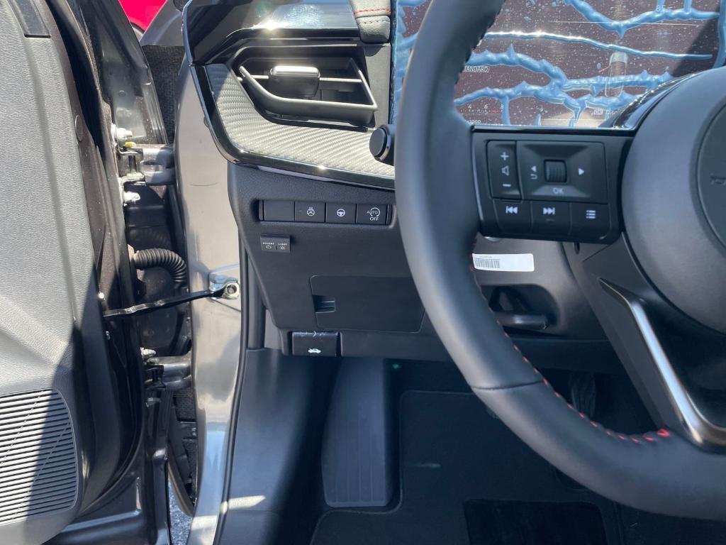 new 2025 Nissan Kicks car, priced at $31,579